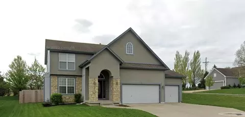 20831 W 102nd St, Lenexa, KS 66220