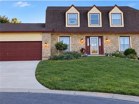11169 Benson St, Overland Park, KS 66210