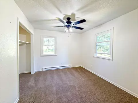 Bedroom - 2806 Wesley Ct, Sedalia, MO 65301 photo 4 of 6