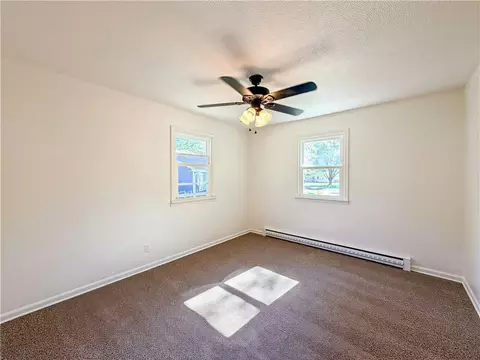 Bedroom - 2806 Wesley Ct, Sedalia, MO 65301 photo 2 of 6