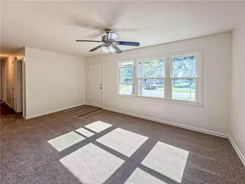 Living - 2806 Wesley Ct, Sedalia, MO 65301 photo 1 of 3