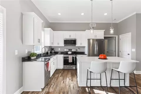 Kitchen - 1925 Carter Ct, Liberty, MO 64068 photo 1 of 3
