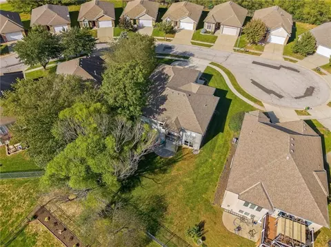View/Area - 1925 Carter Ct, Liberty, MO 64068 photo 7 of 7