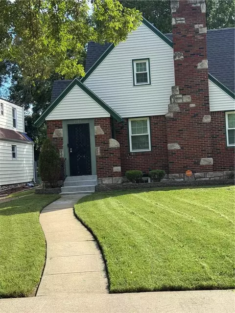 2305 E Meyer Blvd, Kansas City, MO 64132