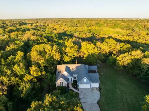 4990 W 178th Terr Ter, Stilwell, KS 66085