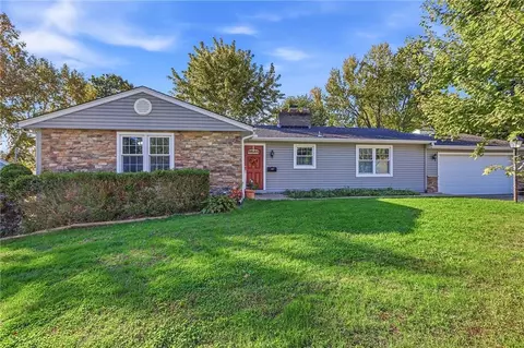 611 E Rankin Rd, Independence, MO 64055