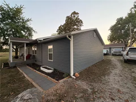 Exterior - 19639 County Rd 60 Rd, Jasper, MO 64755 photo 4 of 10