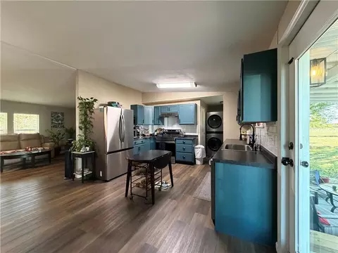 Kitchen - 19639 County Rd 60 Rd, Jasper, MO 64755 photo 1 of 8
