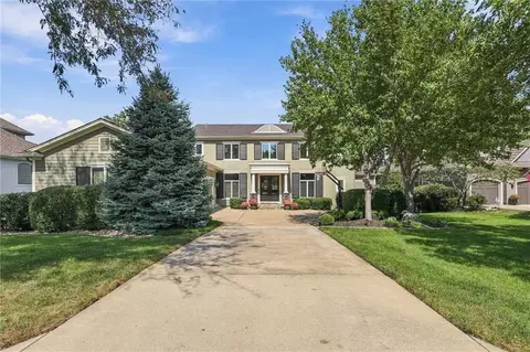 20108 W 92nd St, Lenexa, KS 66220