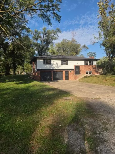 11144 N Kenwood Ave, Kansas City, MO 64155