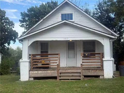 1417 S 41st St, Kansas City, KS 66106
