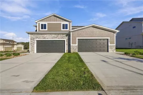 4705 4707 Brentwood Ave, Kansas City, MO 64136