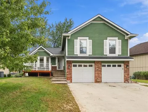 3517 Remington Ln, Leavenworth, KS 66048