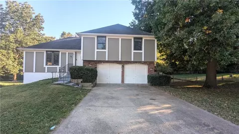 7611 E 100th Ter, Kansas City, MO 64134