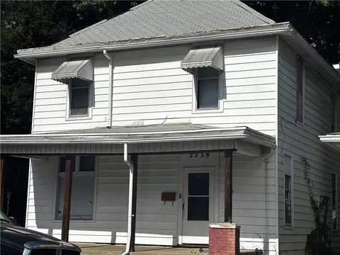 2239 Jules St, Saint Joseph, MO 64501