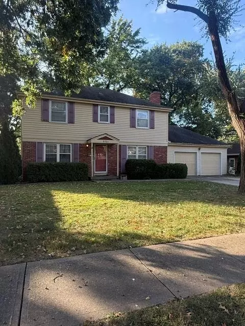 5701 W 97th Ter, Overland Park, KS 66207