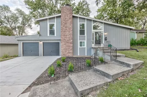 9400 W 83rd Ter, Overland Park, KS 66212