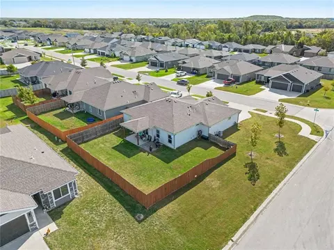 View/Area - 2504 E 26th St, Lawrence, KS 66046 photo 4 of 4