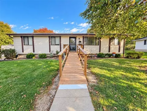 510 Linden St, Tarkio, MO 64491