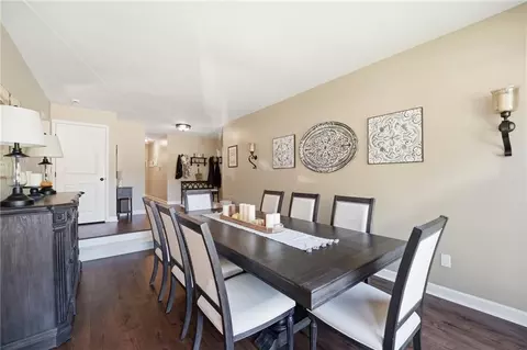 Dining - 201 SE Westwind Dr, Lees Summit, MO 64063 photo 5 of 7