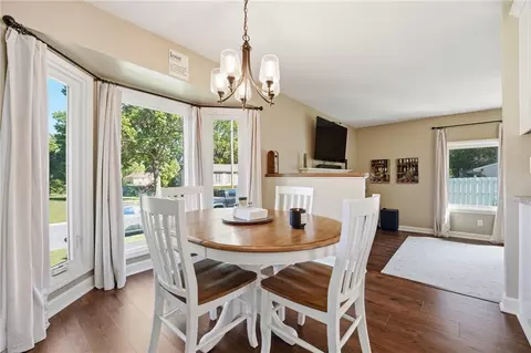 Dining - 201 SE Westwind Dr, Lees Summit, MO 64063 photo 6 of 7