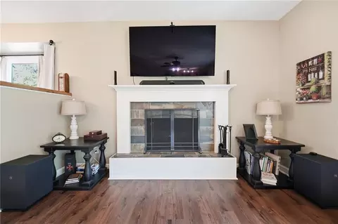 Living - 201 SE Westwind Dr, Lees Summit, MO 64063 photo 3 of 4