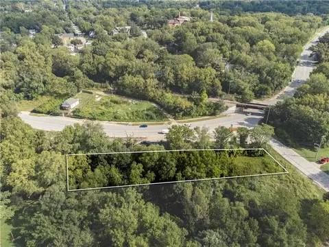 800 S Arlington Ave, Independence, MO 64053 photo 6