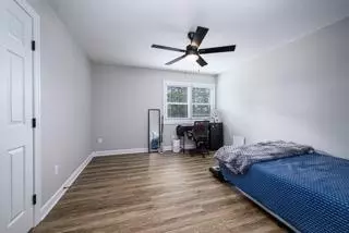 Bedroom - 201 E Riley St, Atchison, KS 66002 photo 4 of 4