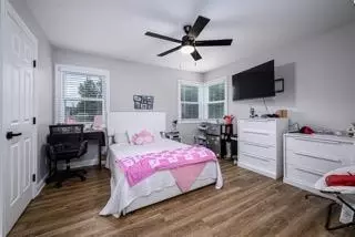 Bedroom - 201 E Riley St, Atchison, KS 66002 photo 3 of 4