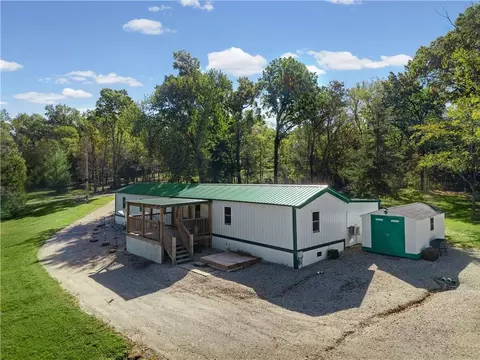 Exterior - 977 SE 87p Rd, Deepwater, MO 64740 photo 10 of 10