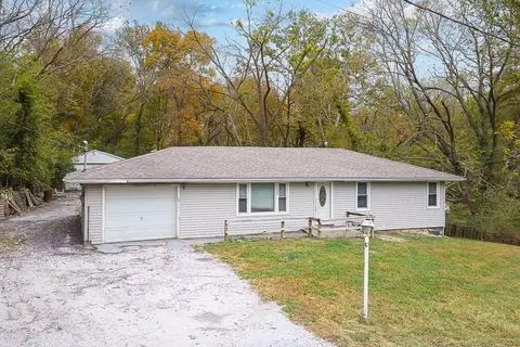 5530 Sloan Ave, Kansas City, KS 66104