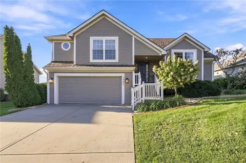 1401 NW 92nd Ter, Kansas City, MO 64155