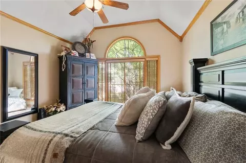 Bedroom - 15733 Pine Cir, Basehor, KS 66007 photo 2 of 7