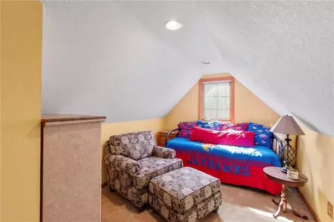 Bedroom - 15733 Pine Cir, Basehor, KS 66007 photo 3 of 7