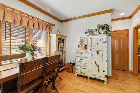 Dining - 15733 Pine Cir, Basehor, KS 66007 photo 1 of 1