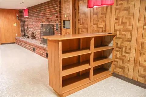 Living - 901 N Maple St, Stanberry, MO 64489 photo 3 of 3