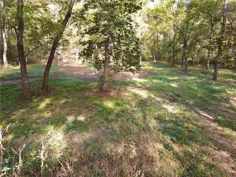 Exterior - 940 NE 981 Rd, Windsor, MO 65360 photo 20 of 31