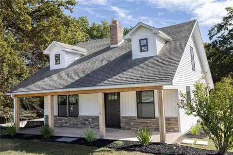 Exterior - 940 NE 981 Rd, Windsor, MO 65360 photo 13 of 31