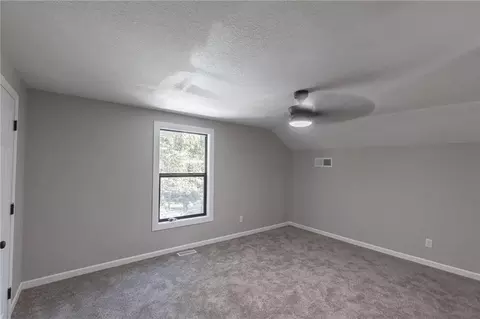 Bedroom - 940 NE 981 Rd, Windsor, MO 65360 photo 6 of 6