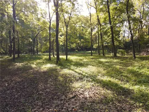 Exterior - 940 NE 981 Rd, Windsor, MO 65360 photo 24 of 31