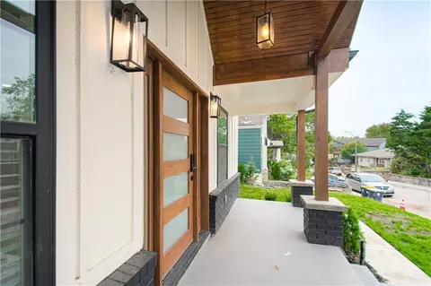 4529 Wyoming St, Kansas City, MO 64111