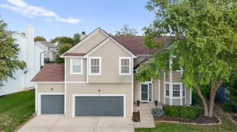 19821 W 96th Ter, Lenexa, KS 66220
