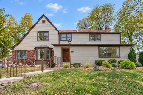 801 Valentine Rd, Kansas City, MO 64111