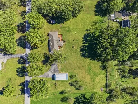 View/Area - 5905 E 210th St, Belton, MO 64012 photo 2 of 5
