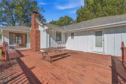 Exterior - 5905 E 210th St, Belton, MO 64012 photo 5 of 9