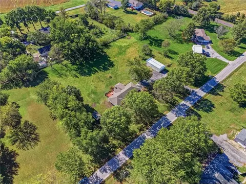 View/Area - 5905 E 210th St, Belton, MO 64012 photo 4 of 5
