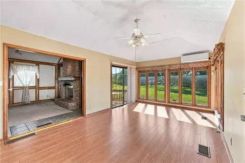 Living - 5905 E 210th St, Belton, MO 64012 photo 4 of 5