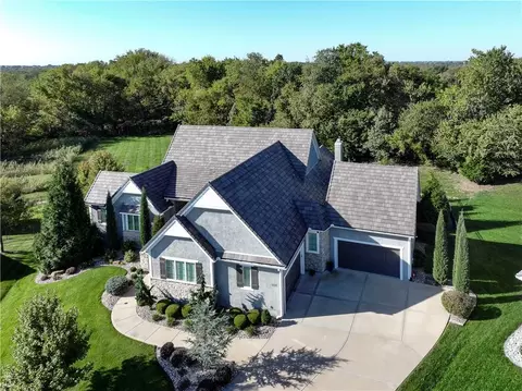 12720 W 161st St, Overland Park, KS 66221