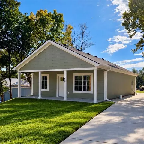 209 Church St, Richmond, MO 64085