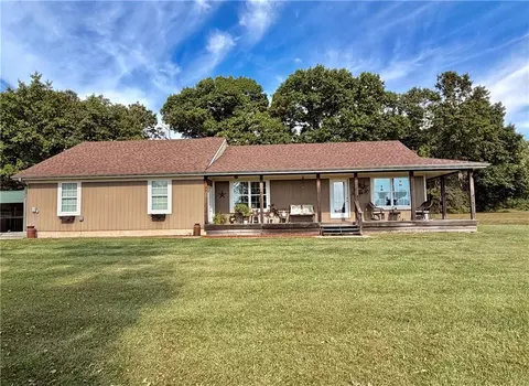 34800 E 179th St, Pleasant Hill, MO 64080